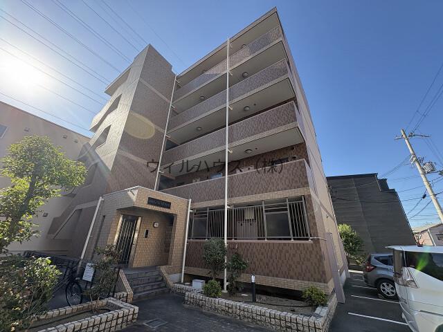 シャルマンフジもずウエスト