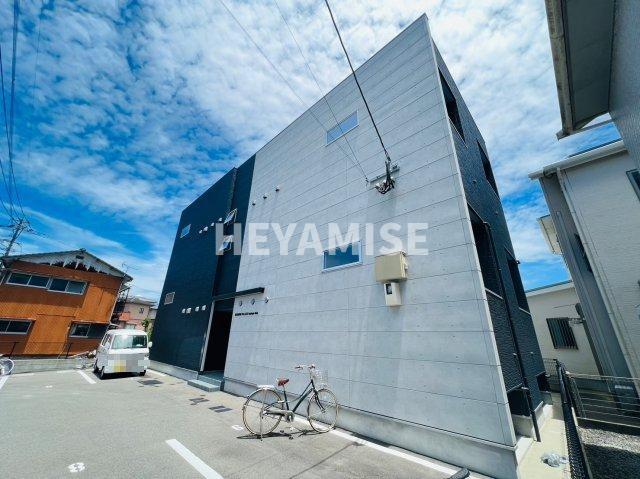 MODERN PALAZZO ISAHAYA MOA