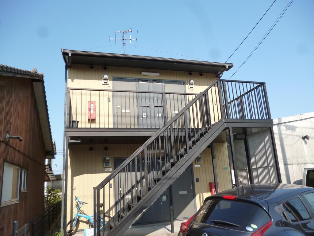 ベルエポック大里本町 A棟