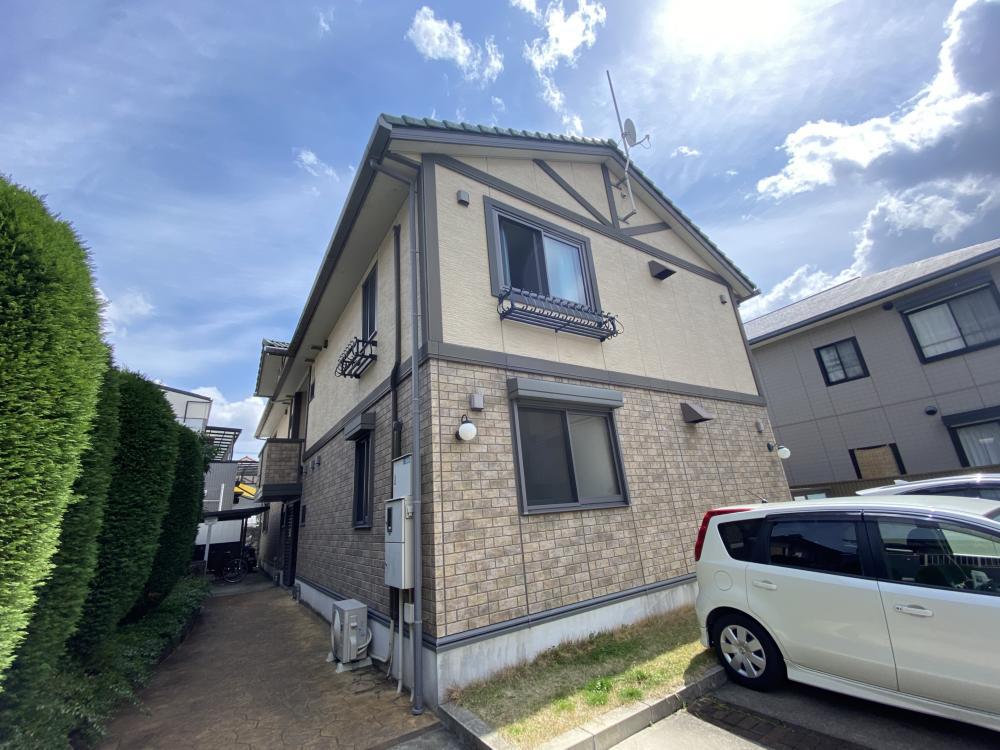 WOHNUNG