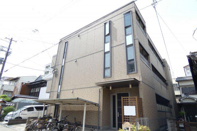 エクレール鷹合