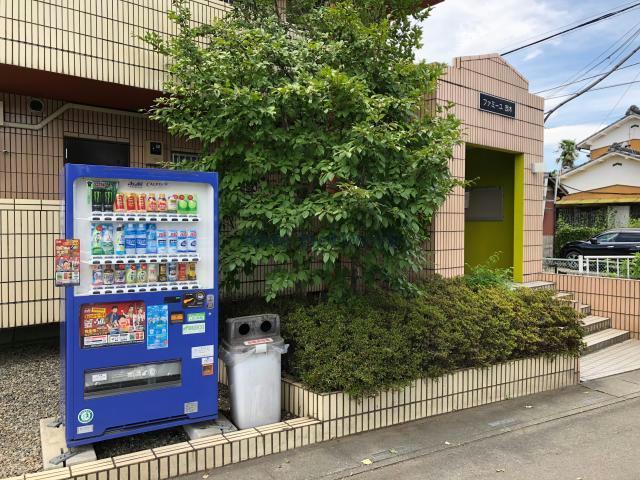 ファミーユ西木
