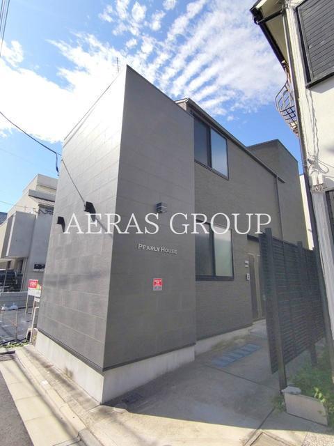 PEARLY HOUSE