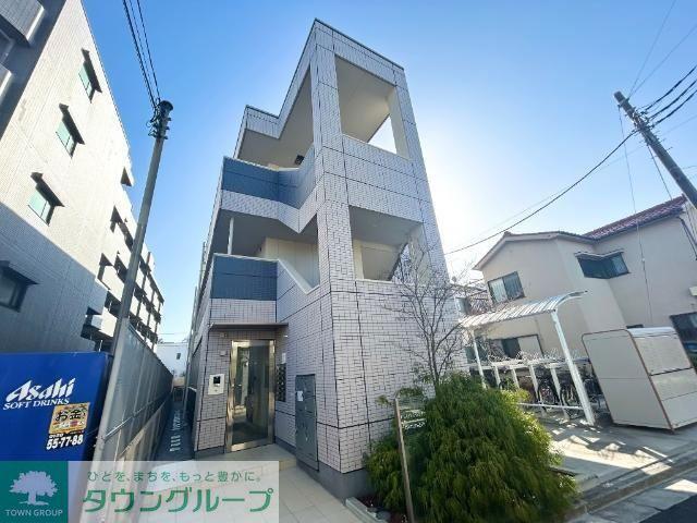FーBASE イースト II