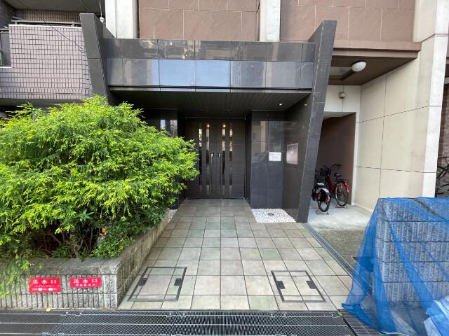 クリスタルブライト谷町