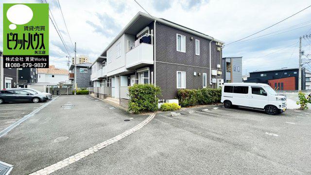シャーメゾンマルシェ A棟