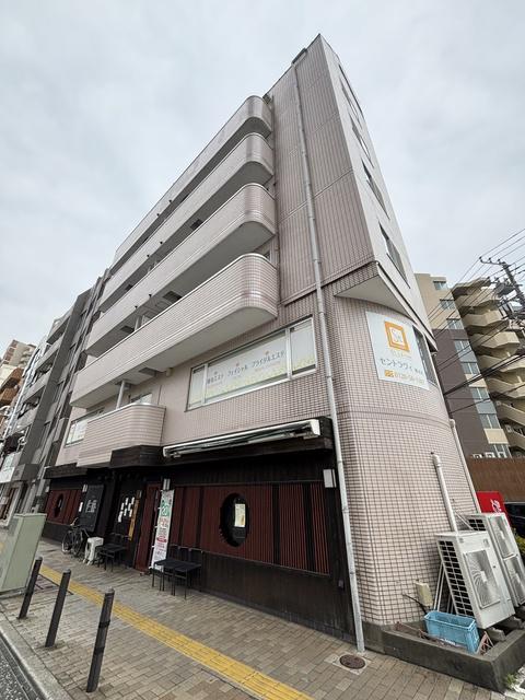 ファミールクレストコート