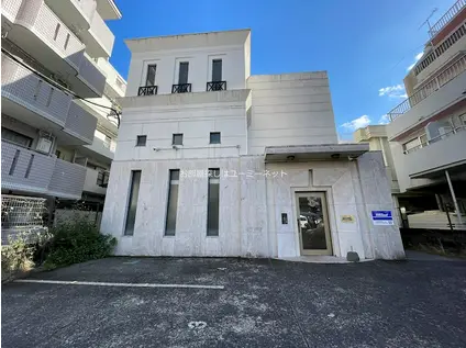 ロワパレス(1K/1階)の外観写真