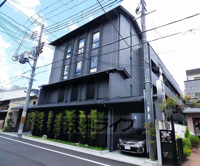 CREA二条城北