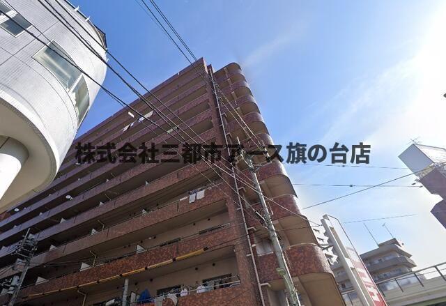 フラットフォーレスト