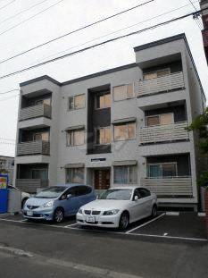 ラ・クラッセ イースト
