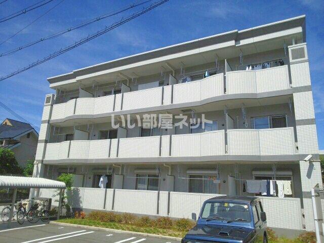 プラティークヌーヴォー