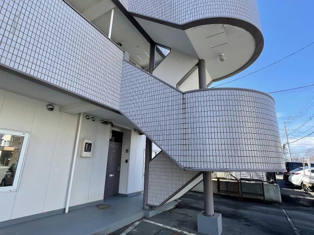 函館市電湯川線 柏木町駅 徒歩11分 3階建 築33年