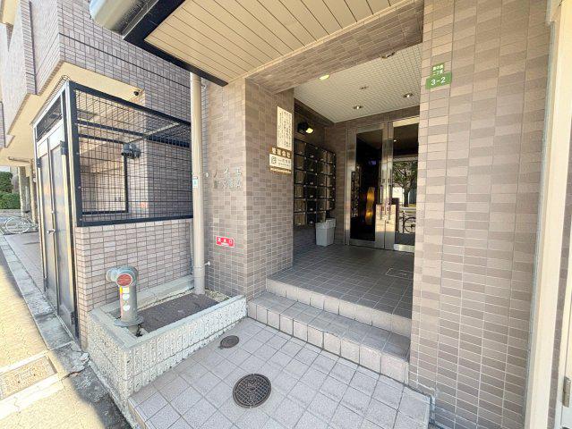 ノイエ新大阪 A棟