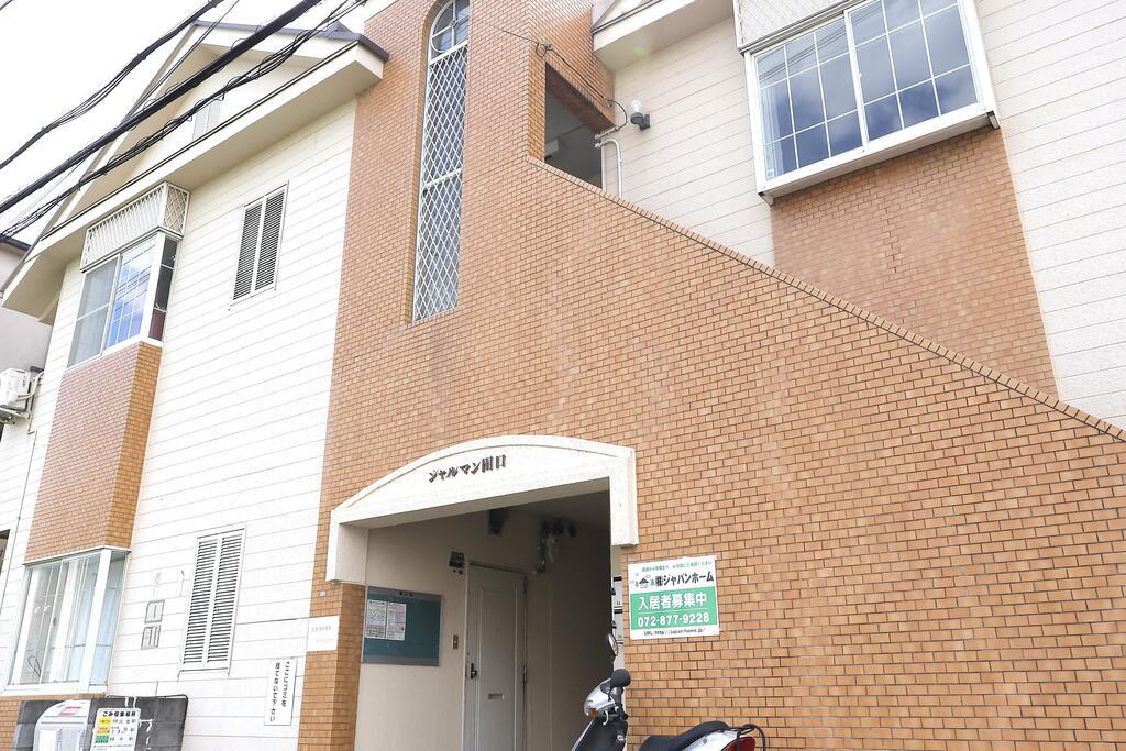 日当り抜群 バス停徒歩1分   陽当たり良好(1K/2階)