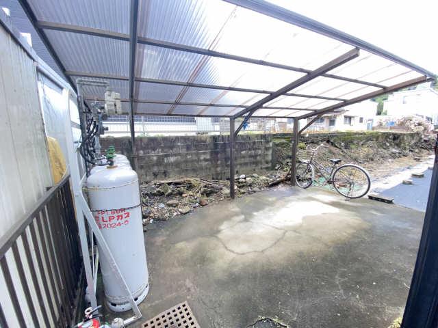 コーポ丸地(1K/1階)の外観写真
