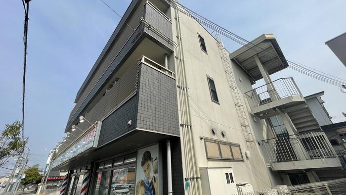 クロスAKT