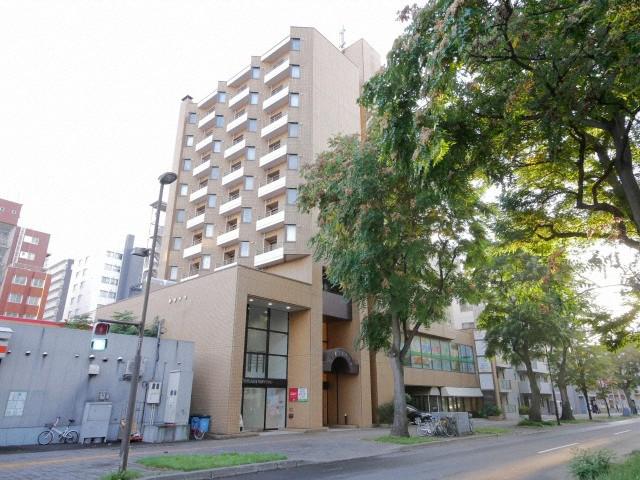 INOVE札幌資生館前