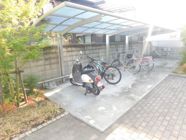 ラルゴヴェローチェ元町