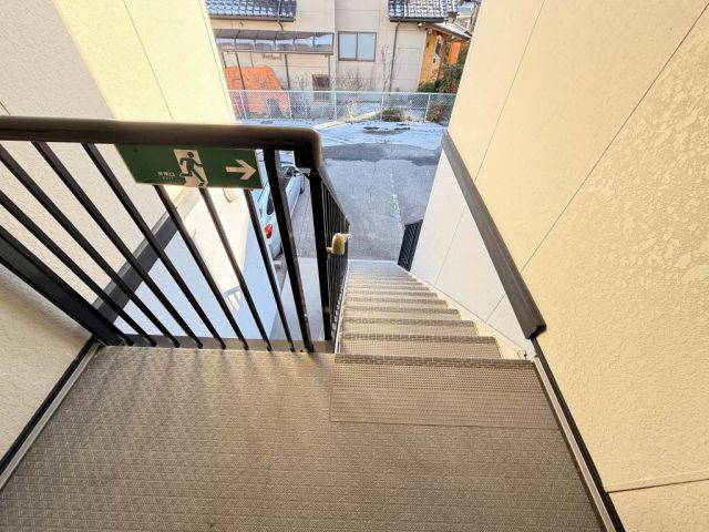 フェアハウスあずさA棟