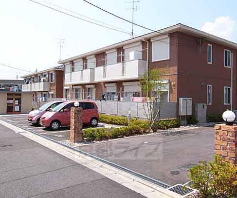 ラフィネ梅美台 F棟