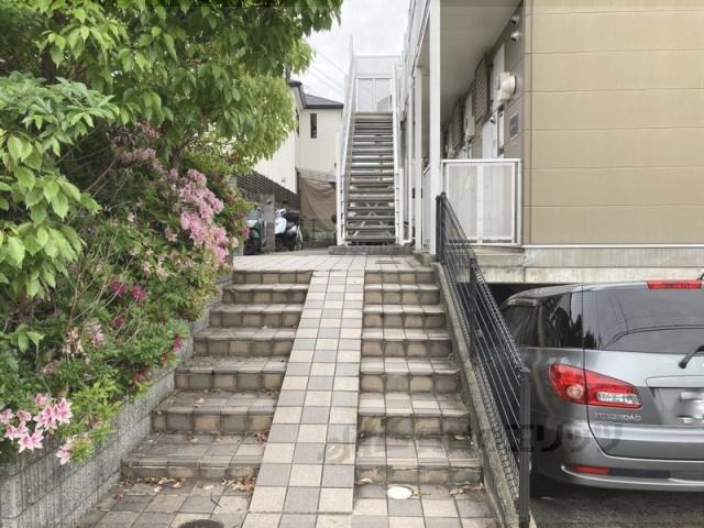 京阪本線 牧野駅 徒歩16分 2階建 築25年