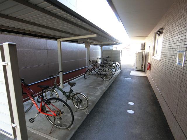 ＪＲ土讃線 高知駅 徒歩6分 3階建 築23年