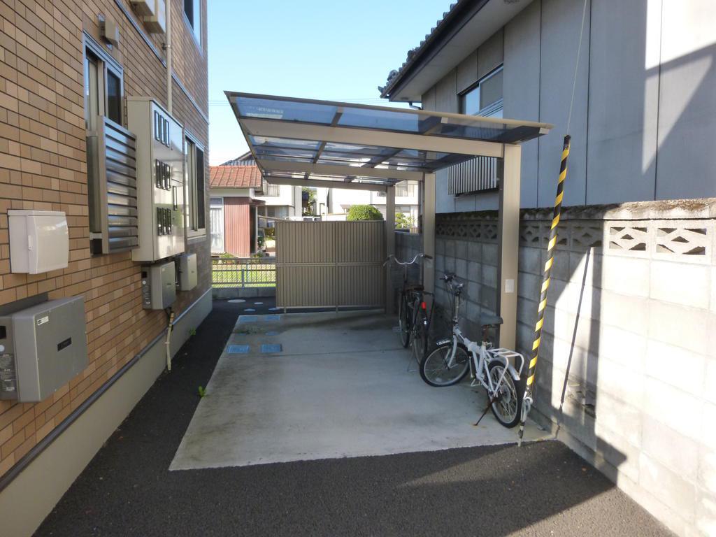 BONHEURTI