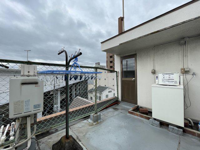 コージーフラッツ文の里