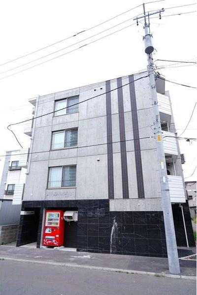 LIBERTIA苗穂駅前