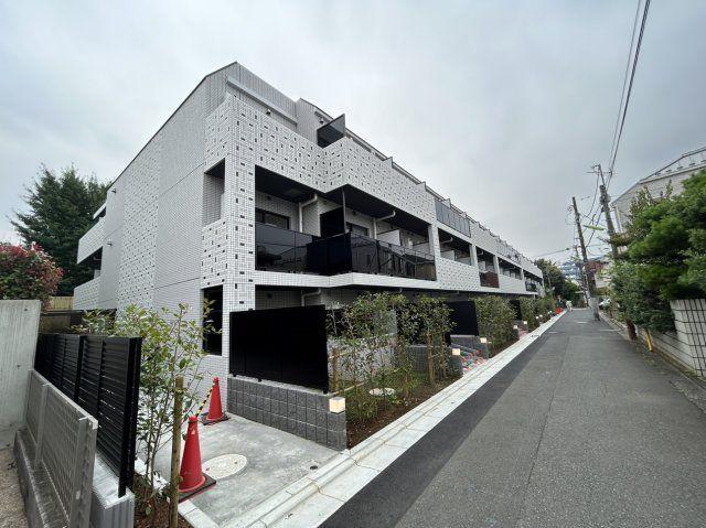 DIPS明大前