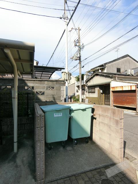 レオパレス六条