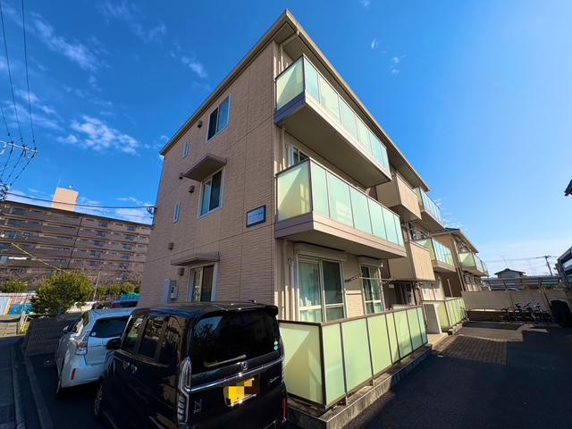 シャーメゾン新屋