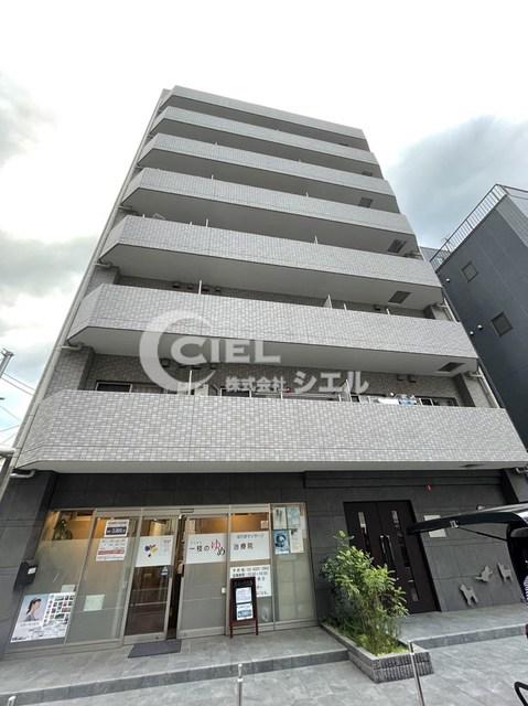 CROSS POINT AKABANE