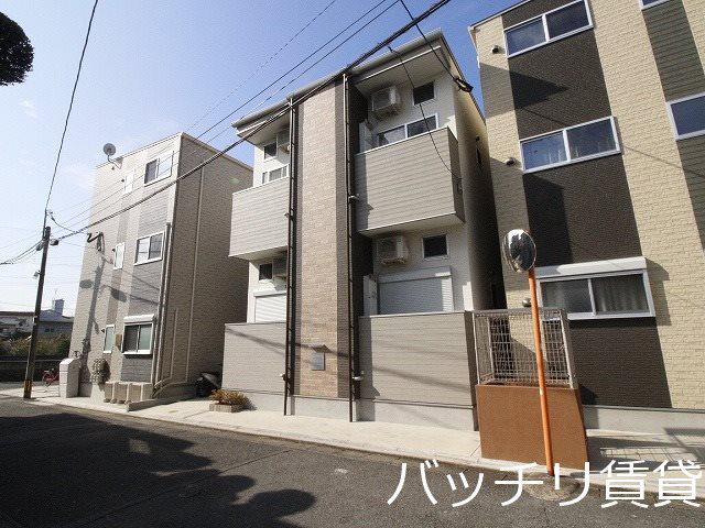 PALETTE HOUSE