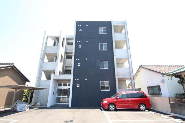 ＪＲ高徳線 吉成駅 徒歩28分 4階建 築11年