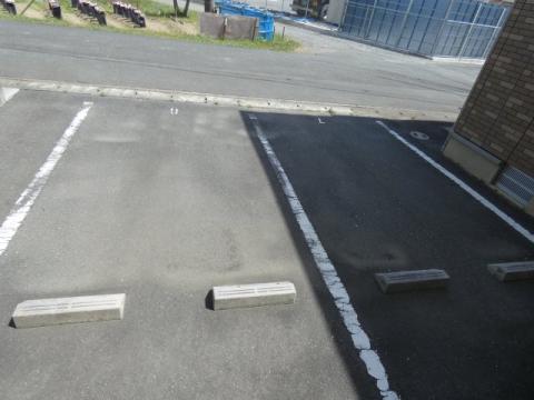 サンコートヴィラ E