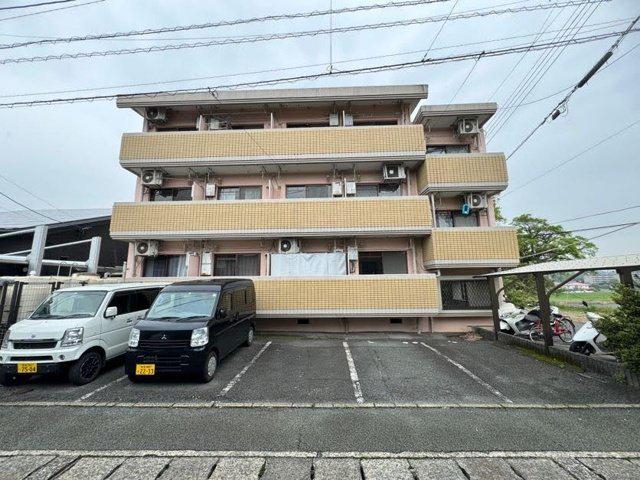 ラフォーレ8番館