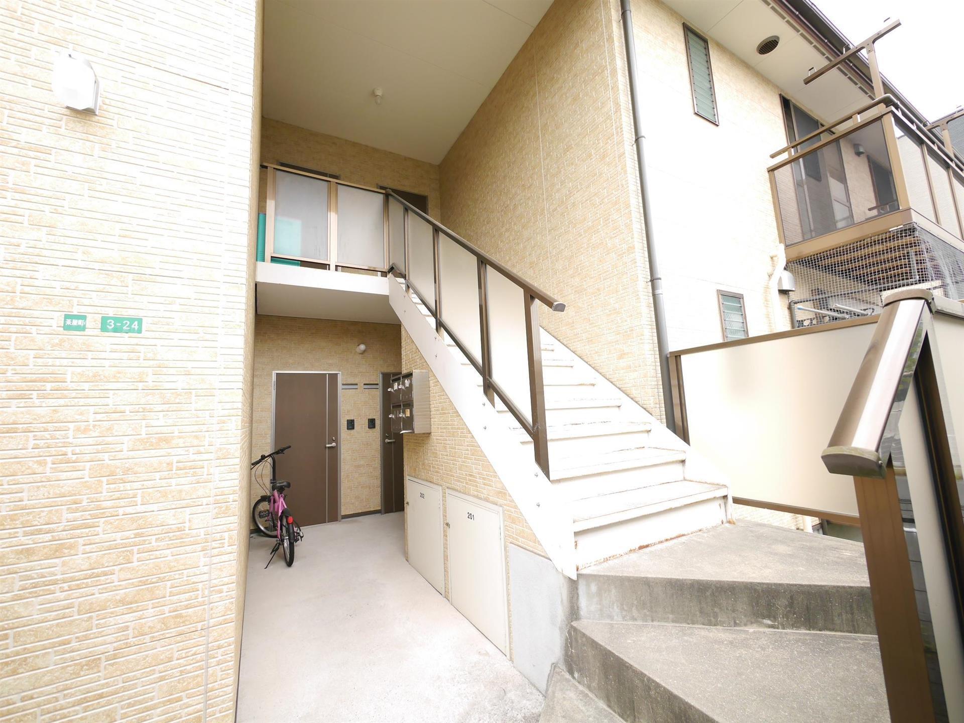 プチメゾン茶屋町I