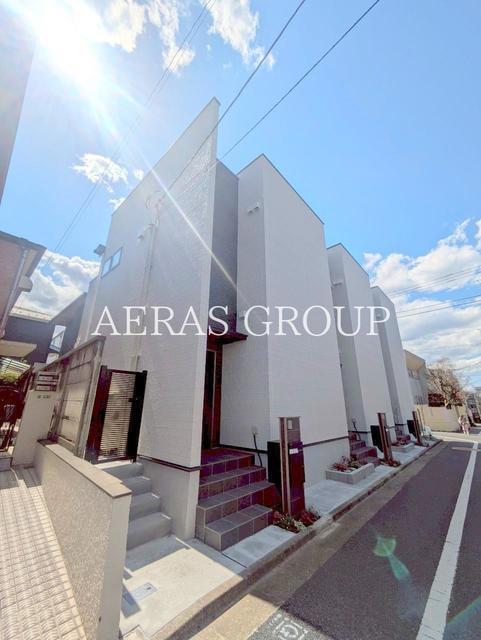 N′S SQUARE