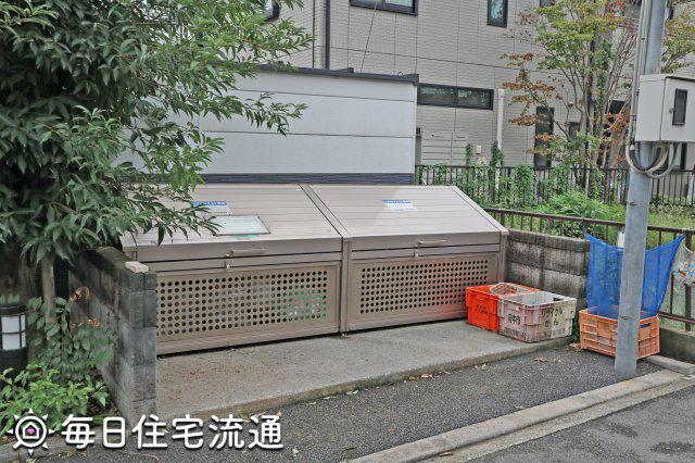 クレスト