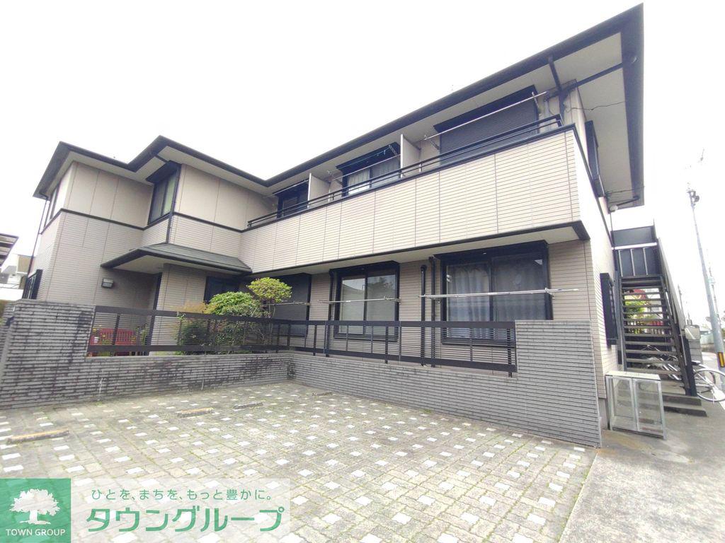 AM HOUSE