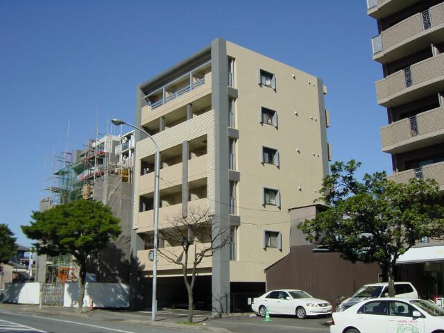 クラウンズワン箱崎