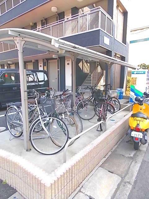 シャーメゾン川口 B