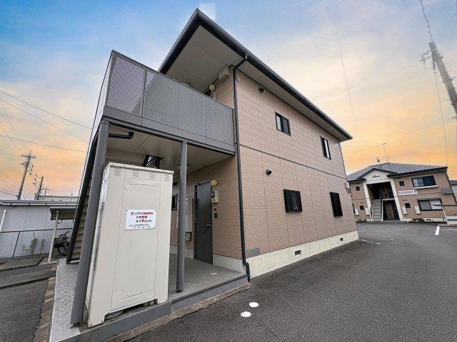 フローリッシュ A棟