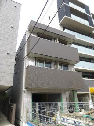 RELAZIONE リラッツィオーネ