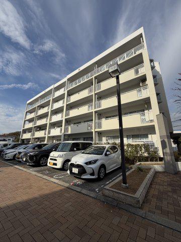 グリーンヒルズ鷹取1号棟