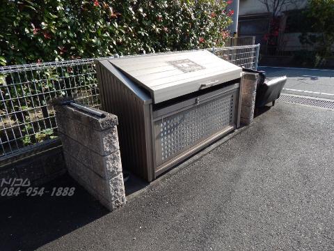 リベルタスクエア A棟