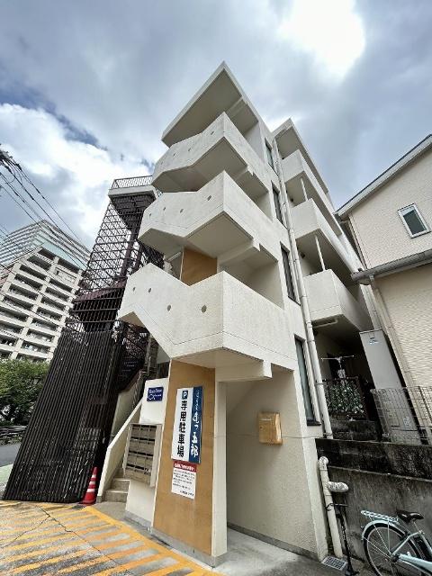 ペッシェハウス