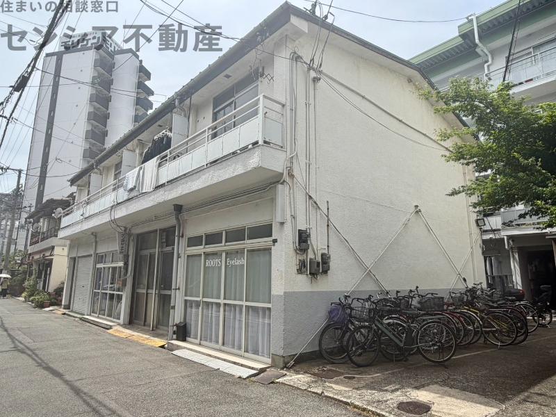 GIGI HOUSE KYOBASHI